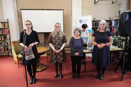 „A könyvtáros a fáklya, aki köré összegyűlnek az emberek.” – díjátadó a Könyvtárban